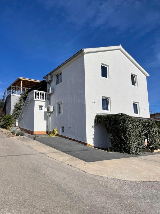 Apartments Frigan Maslenica Kültér fotó