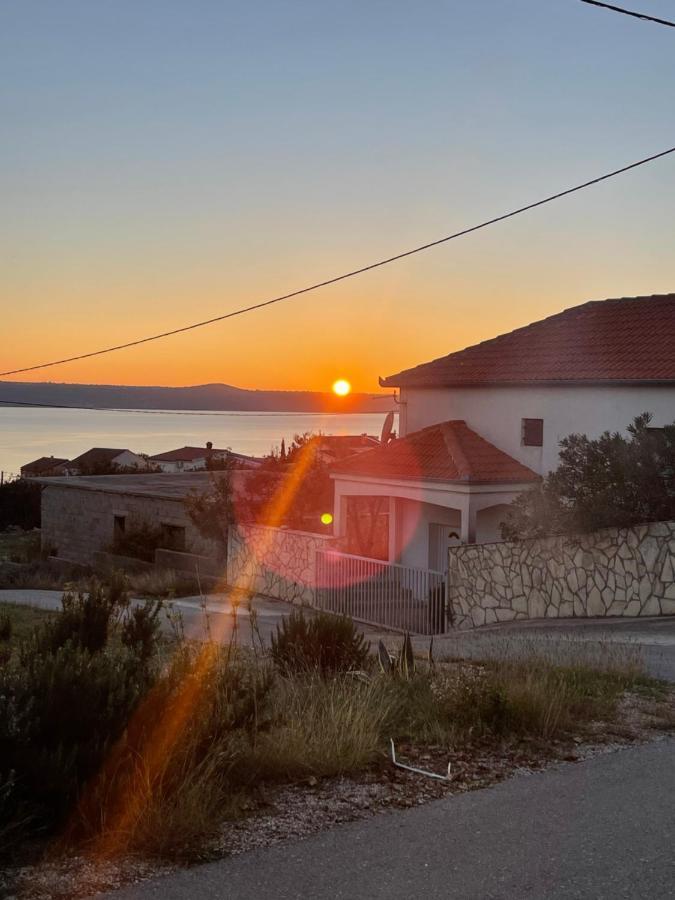 Apartments Frigan Maslenica Kültér fotó