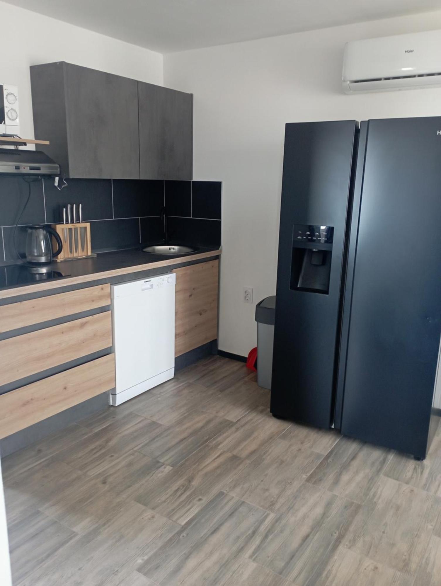 Apartments Frigan Maslenica Kültér fotó